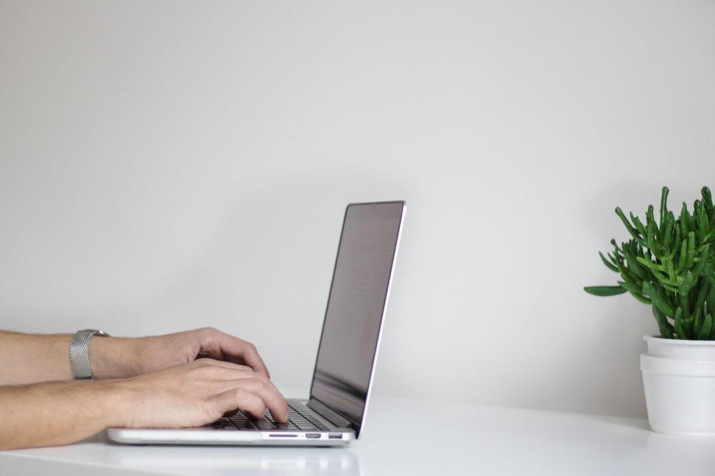 Generational Media Patterns: How Boomers Consume Content Differently Generational Media Patterns: How Boomers